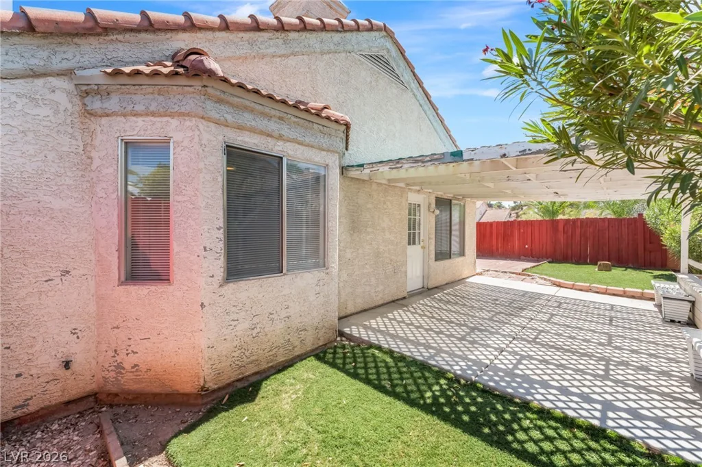 2705 Cheshire, Las Vegas, NV 89108