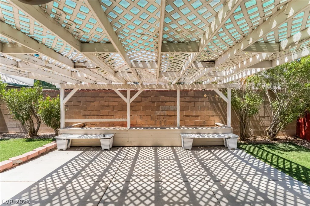 2705 Cheshire, Las Vegas, NV 89108