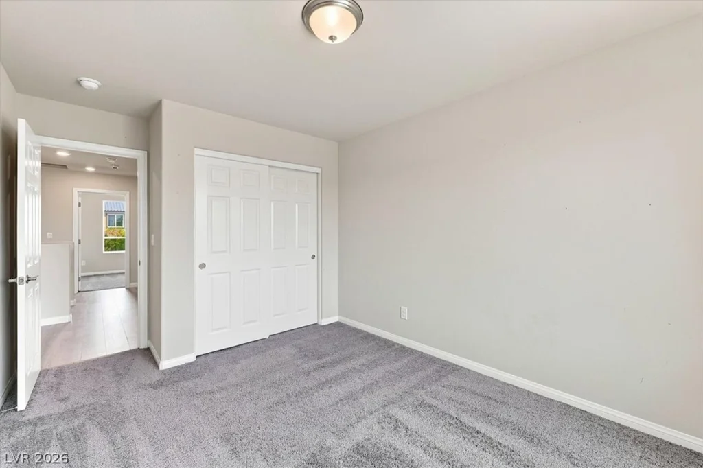 7227 Glimmer Point, North Las Vegas, NV 89084