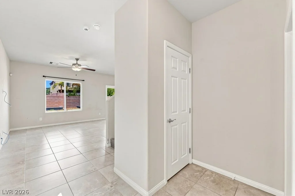 7227 Glimmer Point, North Las Vegas, NV 89084