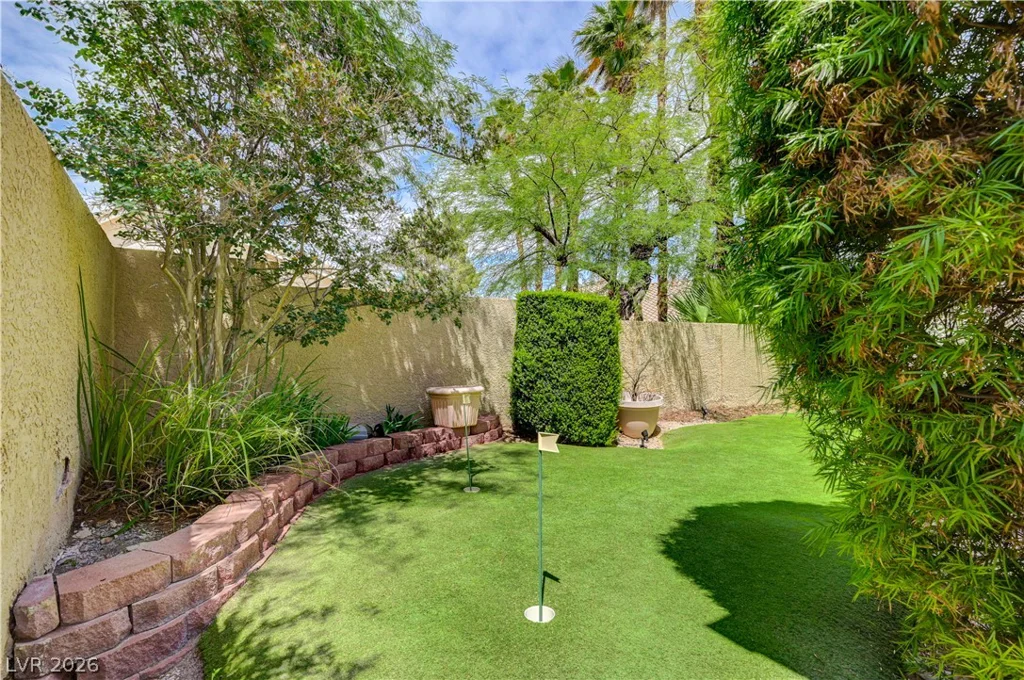 33 Staghorn, Henderson, NV 89012