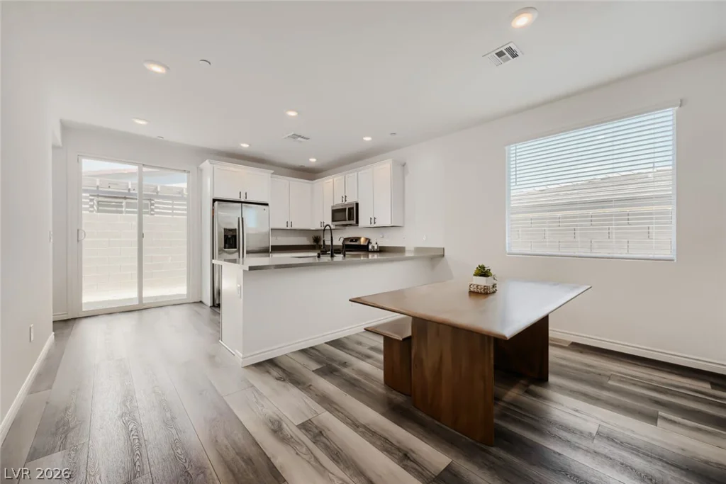9482 Noble Fir Ridge, Las Vegas, NV 89143