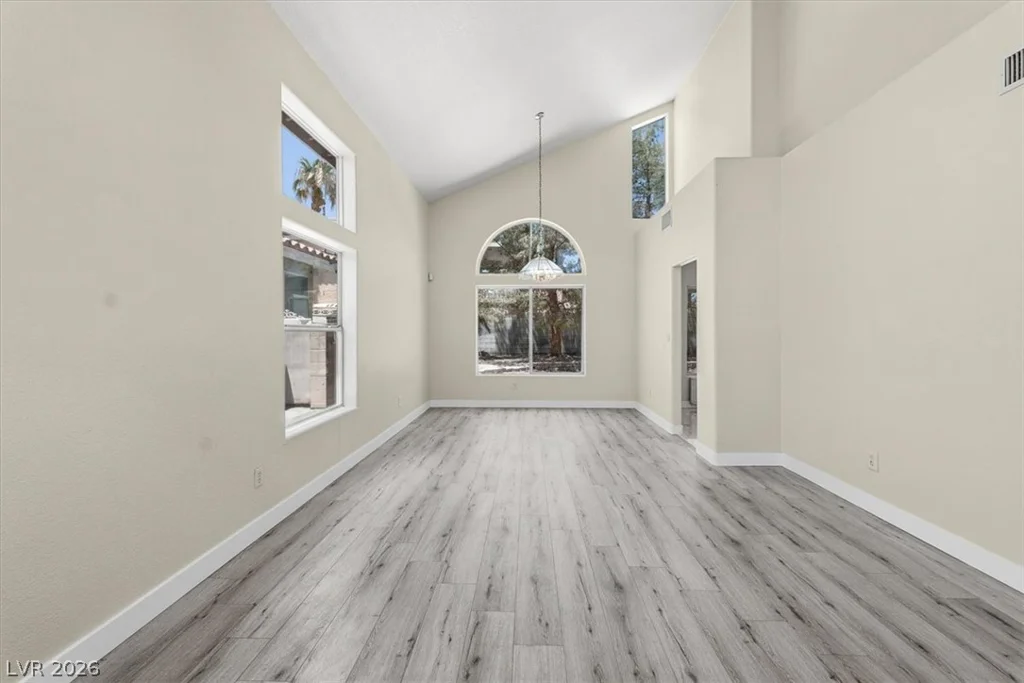 7612 Cruz Bay, Las Vegas, NV 89128