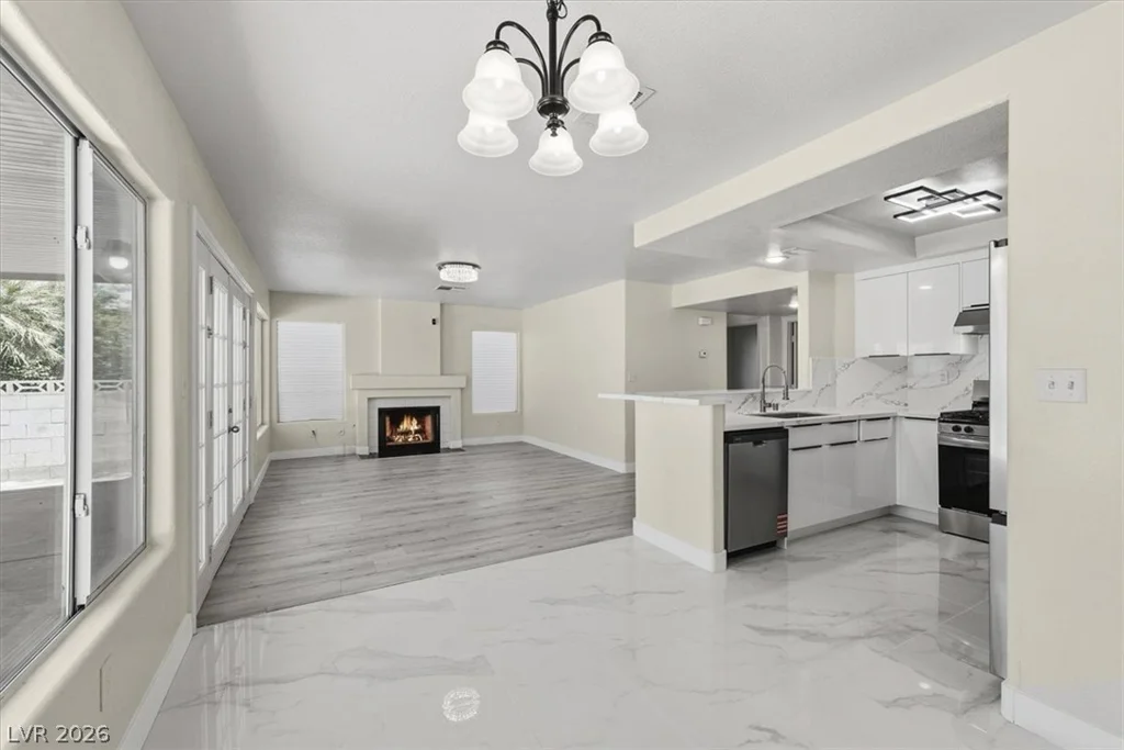 7612 Cruz Bay, Las Vegas, NV 89128