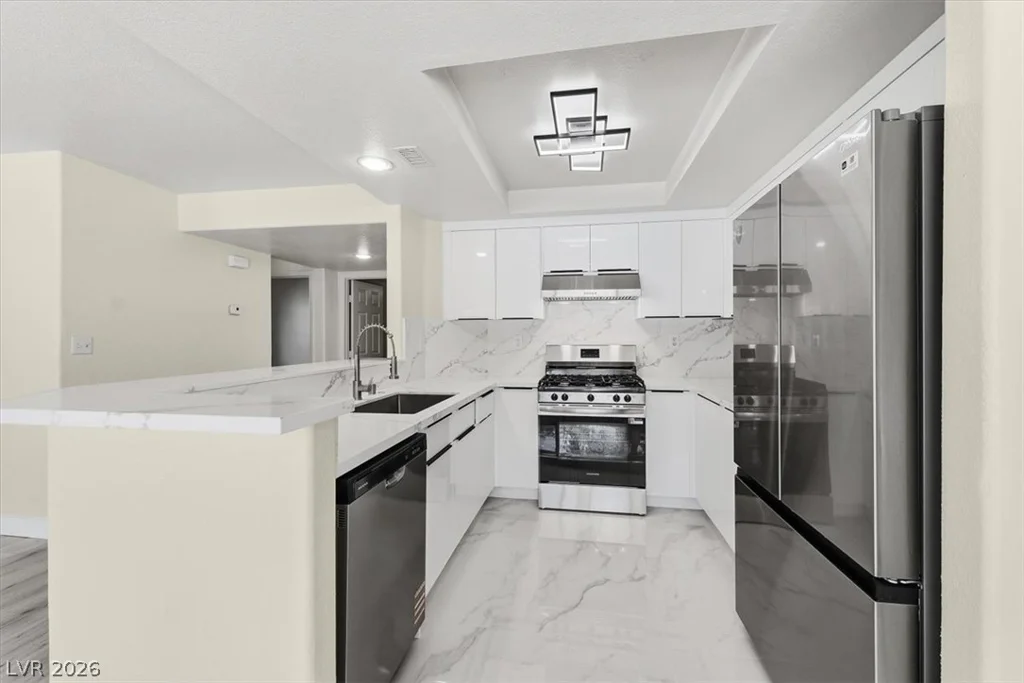 7612 Cruz Bay, Las Vegas, NV 89128