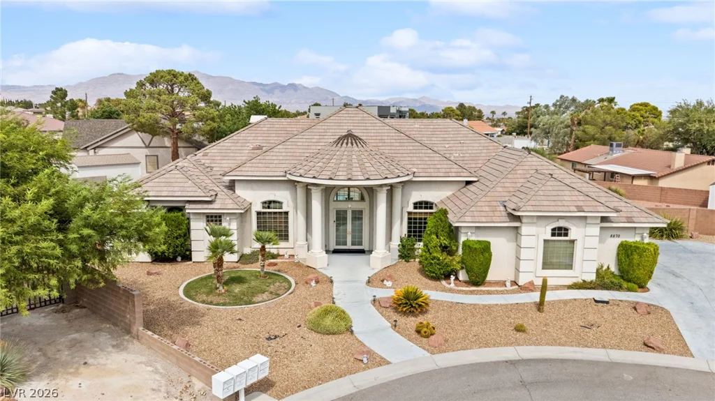 8870 Fisher, Las Vegas, NV 89149