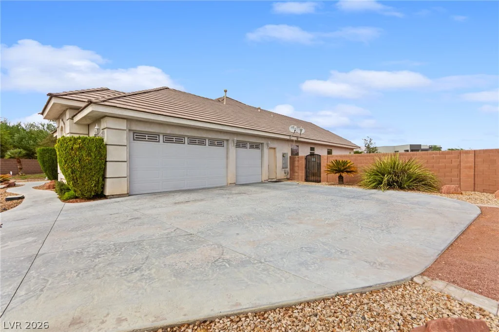 8870 Fisher, Las Vegas, NV 89149