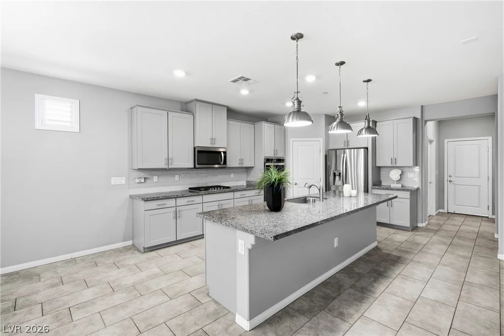 6125 Steinway, Las Vegas, NV 89131