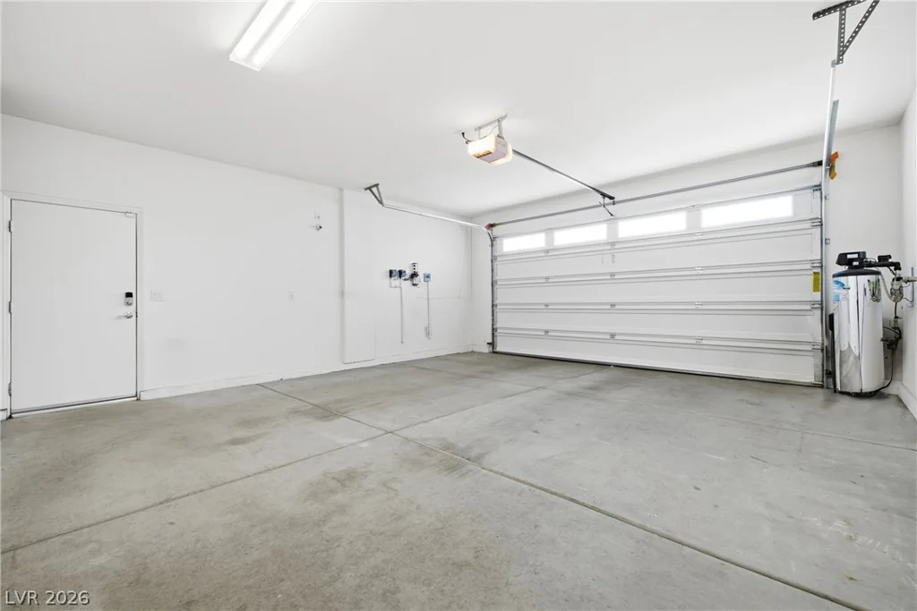 6125 Steinway, Las Vegas, NV 89131