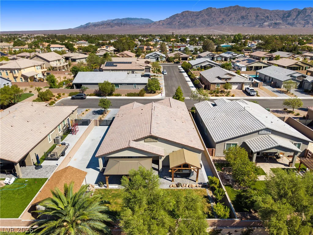 6125 Steinway, Las Vegas, NV 89131