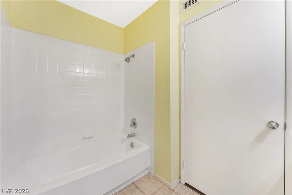 1909 High Valley, Las Vegas, NV 89128