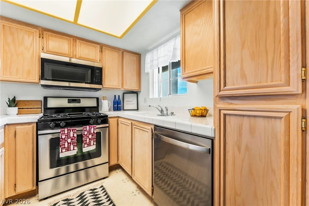 1909 High Valley, Las Vegas, NV 89128