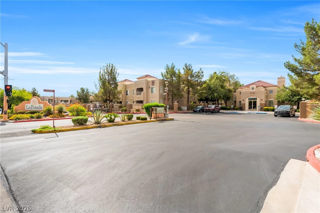 1909 High Valley, Las Vegas, NV 89128