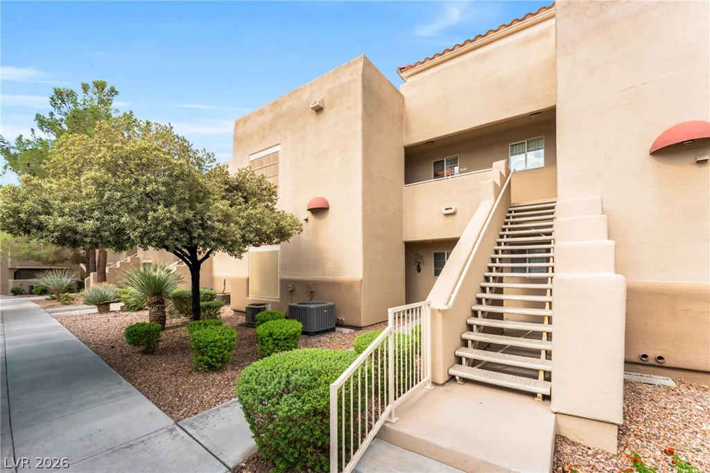 1909 High Valley, Las Vegas, NV 89128