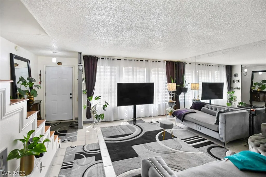 2080 Karen, Las Vegas, NV 89169