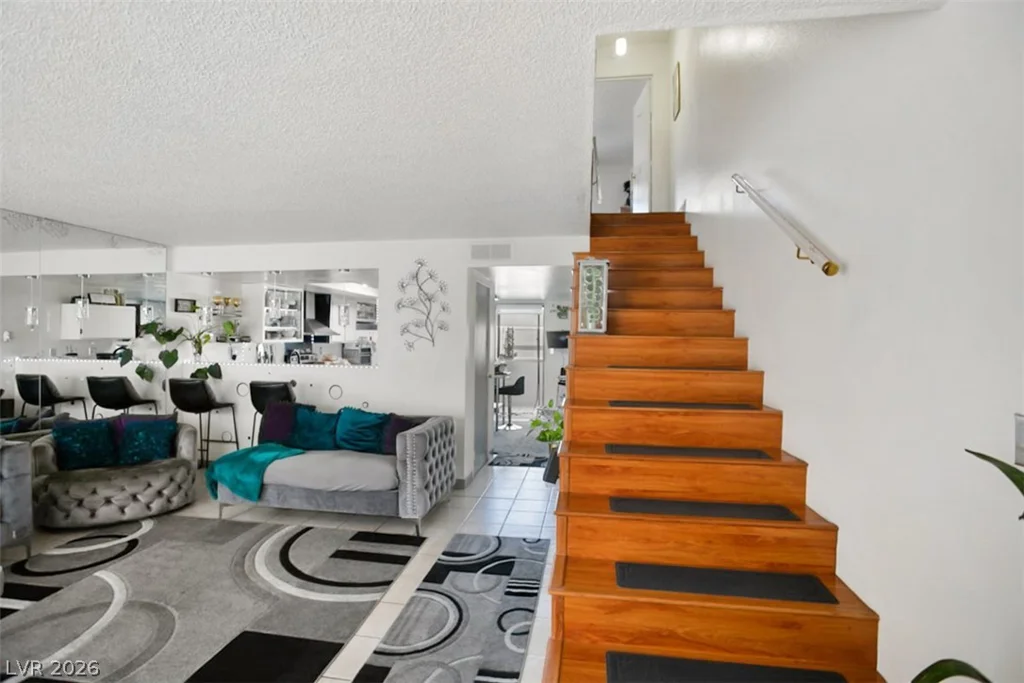 2080 Karen, Las Vegas, NV 89169