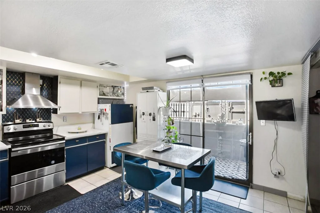 2080 Karen, Las Vegas, NV 89169