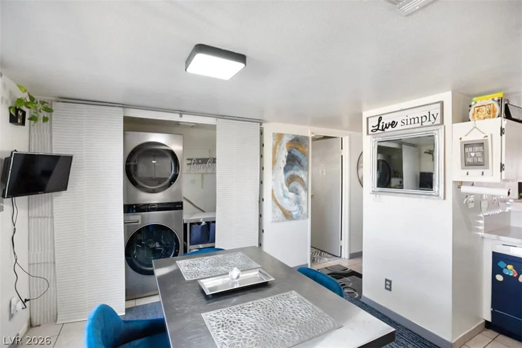 2080 Karen, Las Vegas, NV 89169