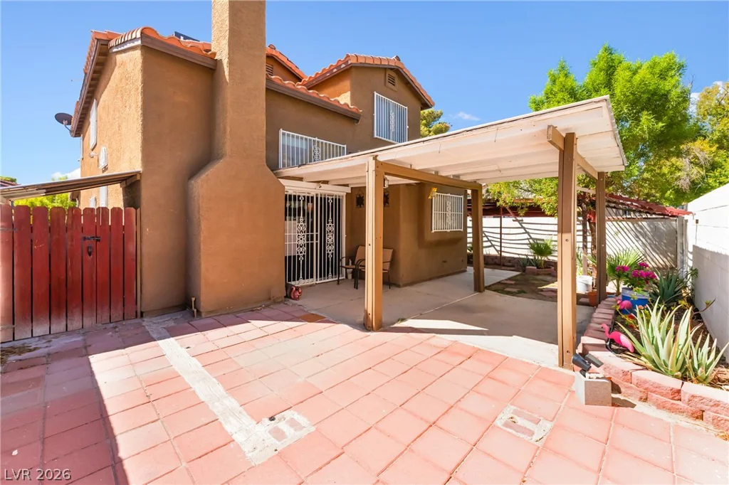 5336 Hollow Brook, Las Vegas, NV 89142