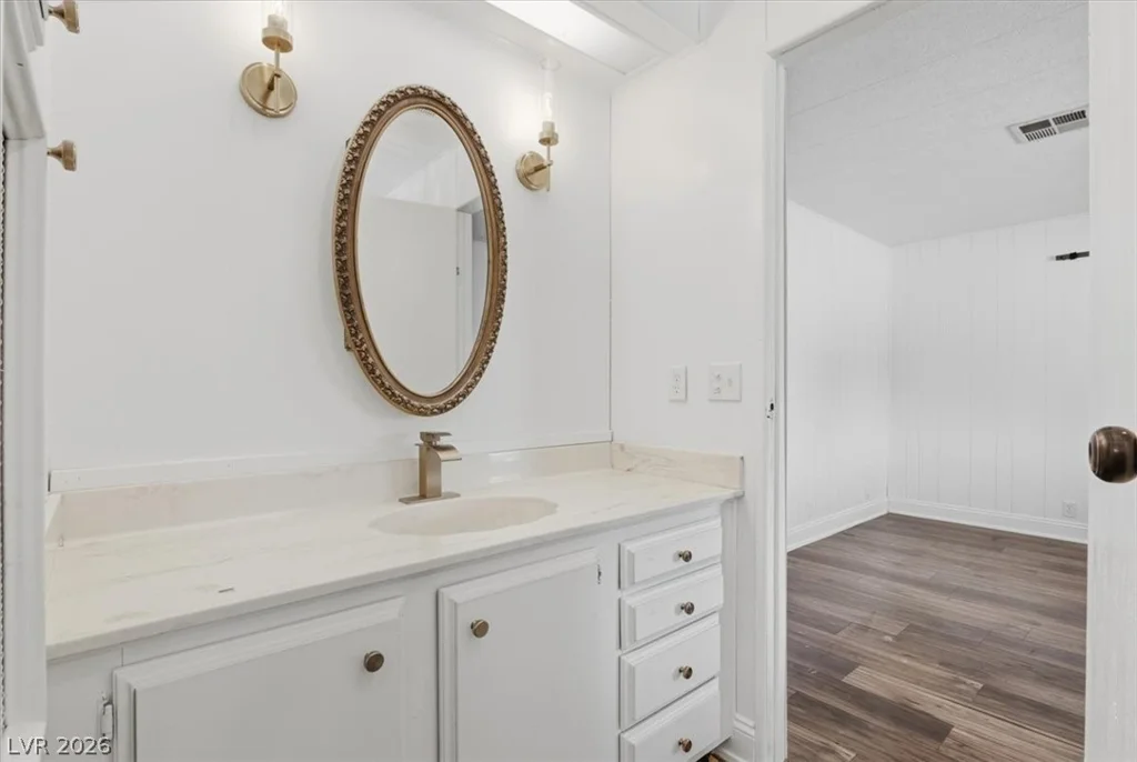 7030 Rome, Las Vegas, NV 89131