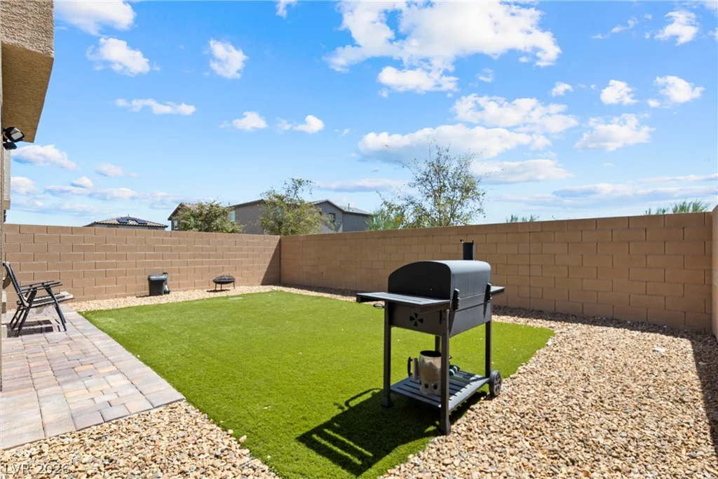 593 Harmony Rock, North Las Vegas, NV 89081