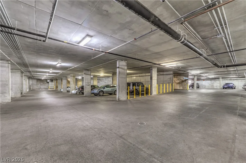 353 Bonneville, Las Vegas, NV 89101