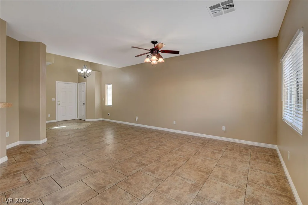 8926 Tomnitz, Las Vegas, NV 89178