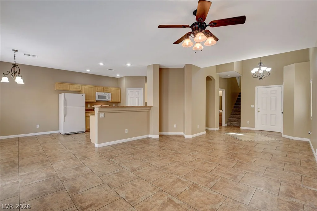 8926 Tomnitz, Las Vegas, NV 89178