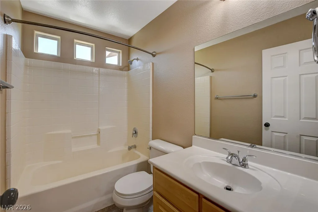 8926 Tomnitz, Las Vegas, NV 89178