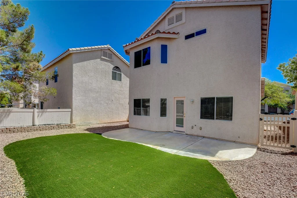 8926 Tomnitz, Las Vegas, NV 89178