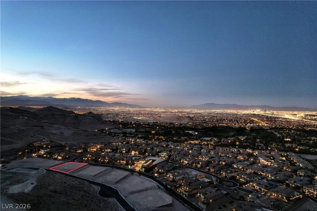 34 Mountain View, Las Vegas, NV 89141