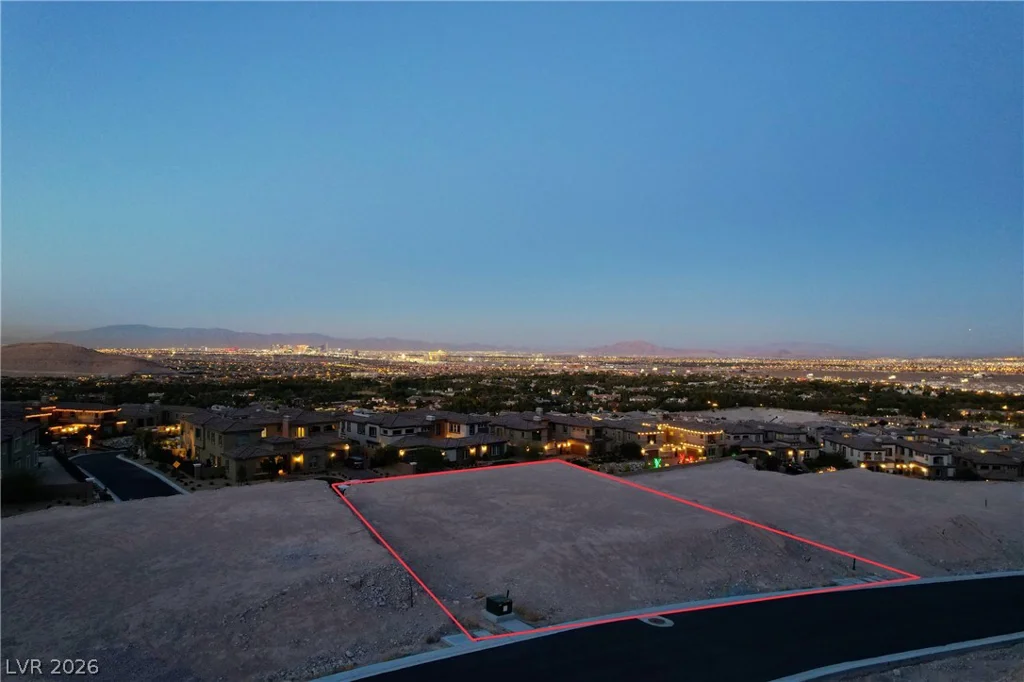 34 Mountain View, Las Vegas, NV 89141