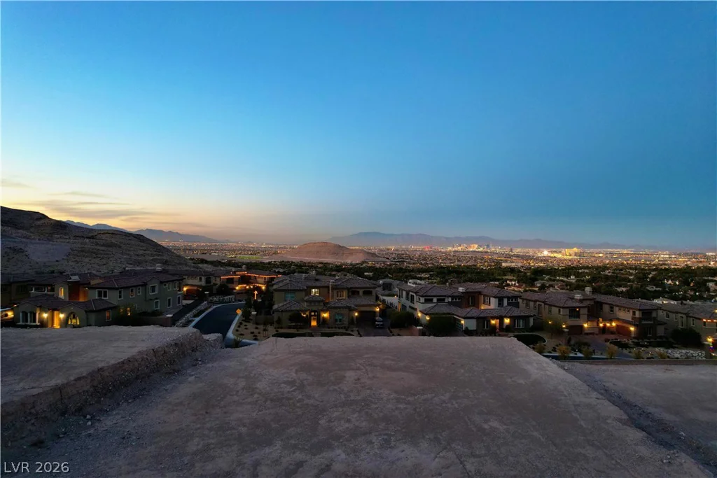 34 Mountain View, Las Vegas, NV 89141