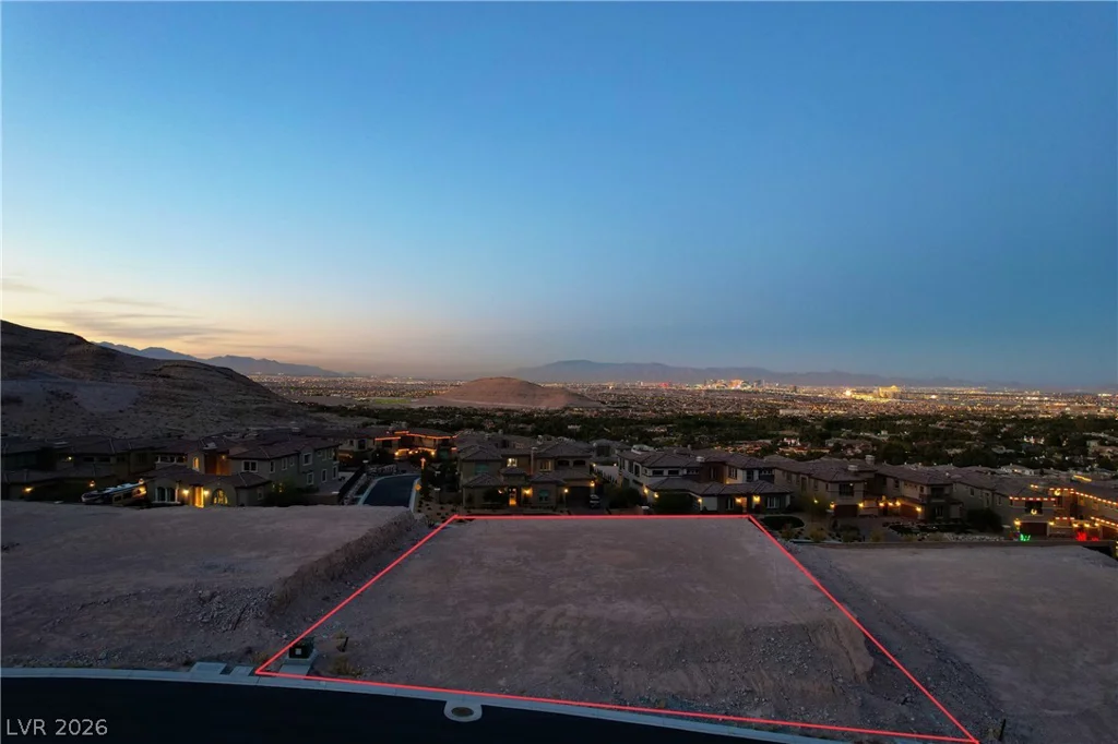 34 Mountain View, Las Vegas, NV 89141