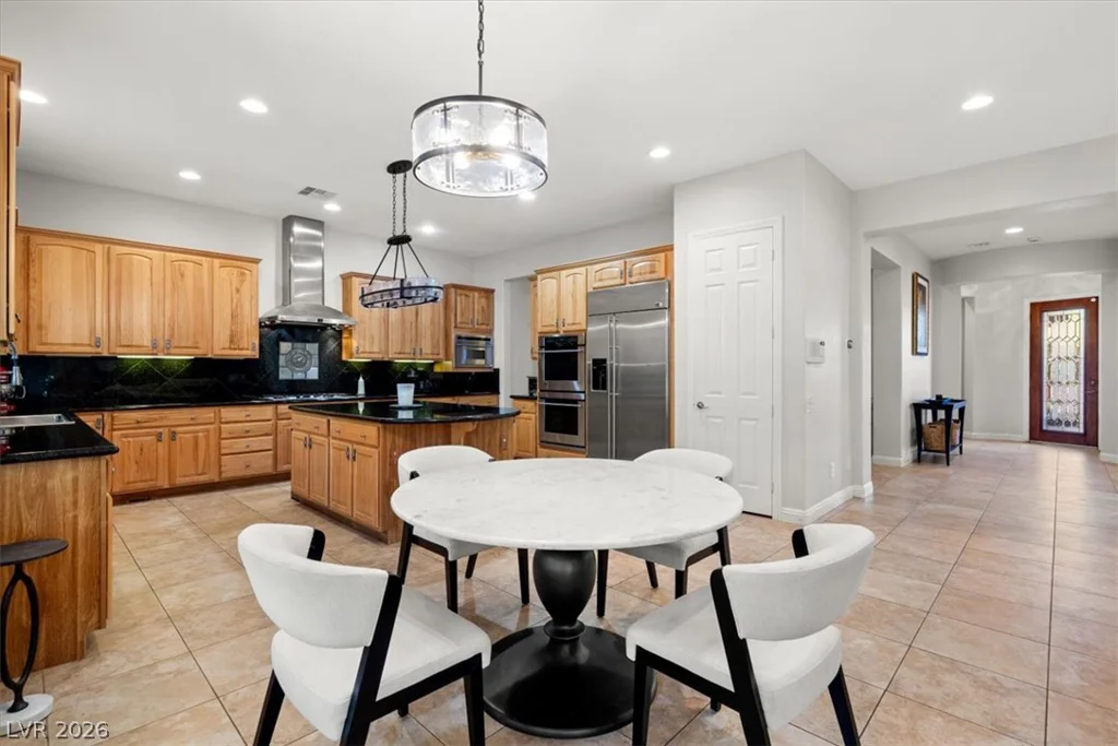 11541 Bohemian Forest, Las Vegas, NV 89138