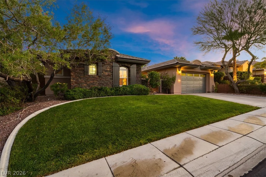 11541 Bohemian Forest, Las Vegas, NV 89138