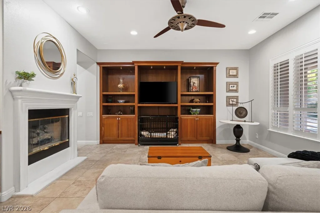 11541 Bohemian Forest, Las Vegas, NV 89138