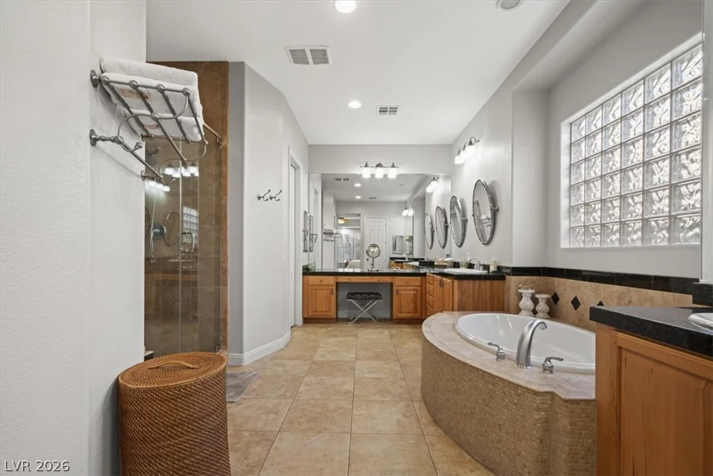 11541 Bohemian Forest, Las Vegas, NV 89138