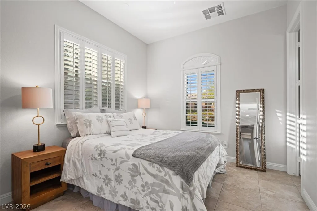 11541 Bohemian Forest, Las Vegas, NV 89138
