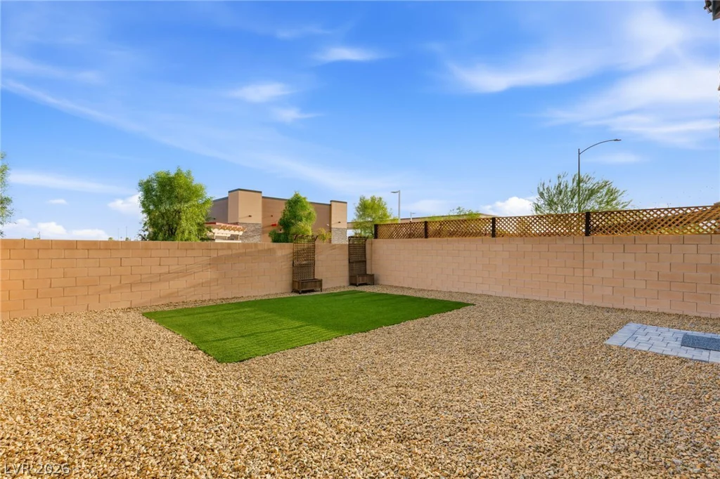597 Juniper Rock, North Las Vegas, NV 89081