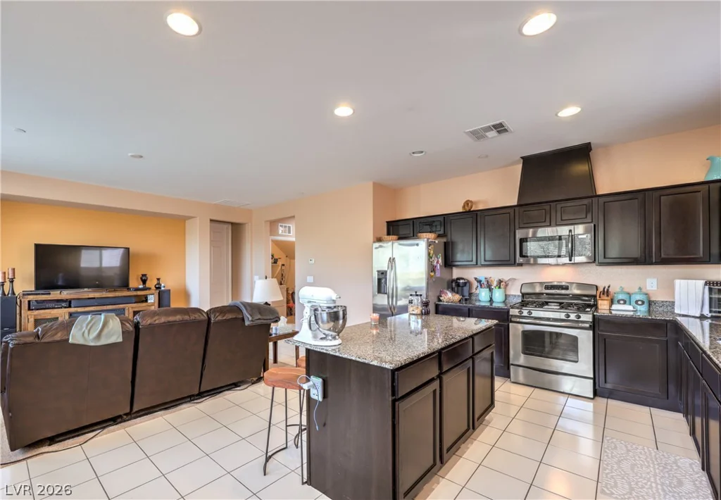 33 Via Di Mello, Henderson, NV 89011