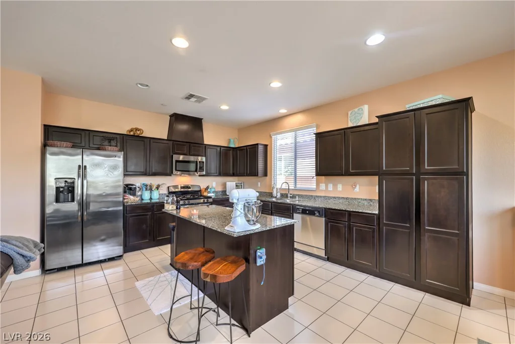 33 Via Di Mello, Henderson, NV 89011