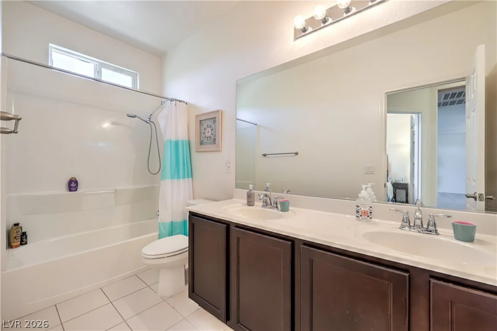 33 Via Di Mello, Henderson, NV 89011