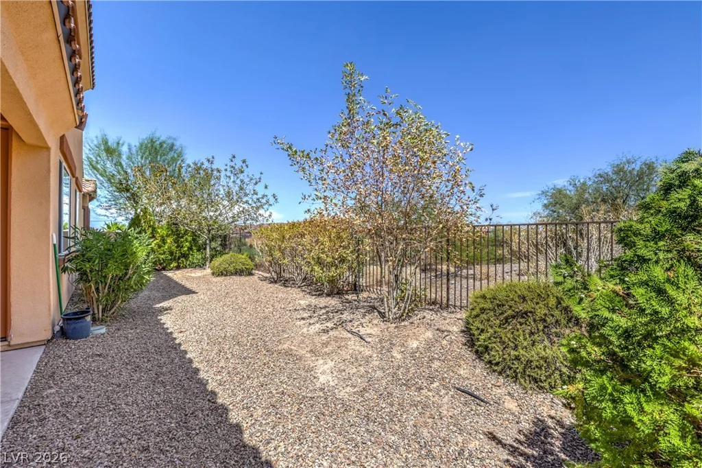 33 Via Di Mello, Henderson, NV 89011
