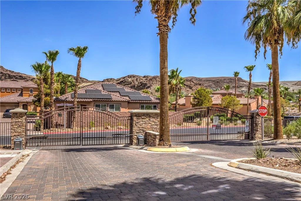 33 Via Di Mello, Henderson, NV 89011