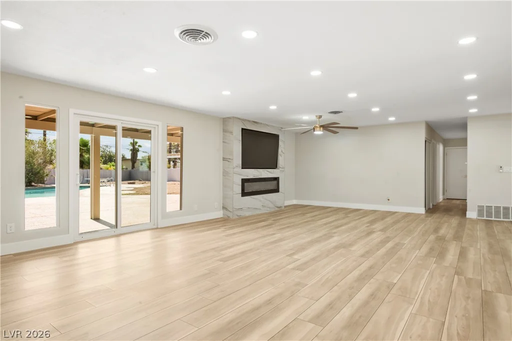 4638 Corral, Las Vegas, NV 89119