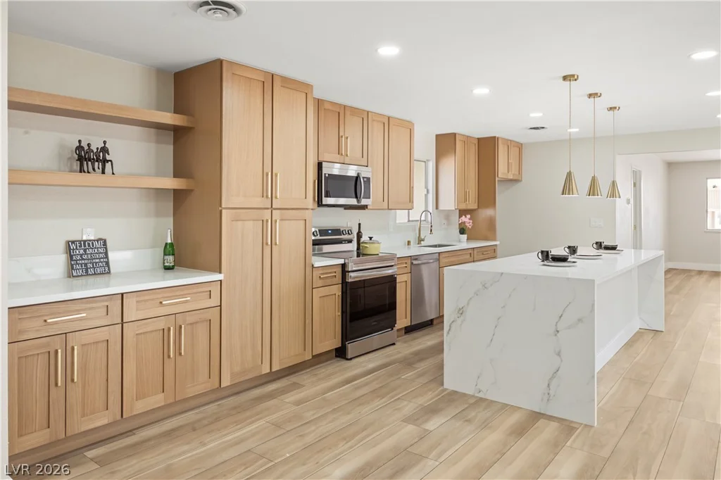 4638 Corral, Las Vegas, NV 89119