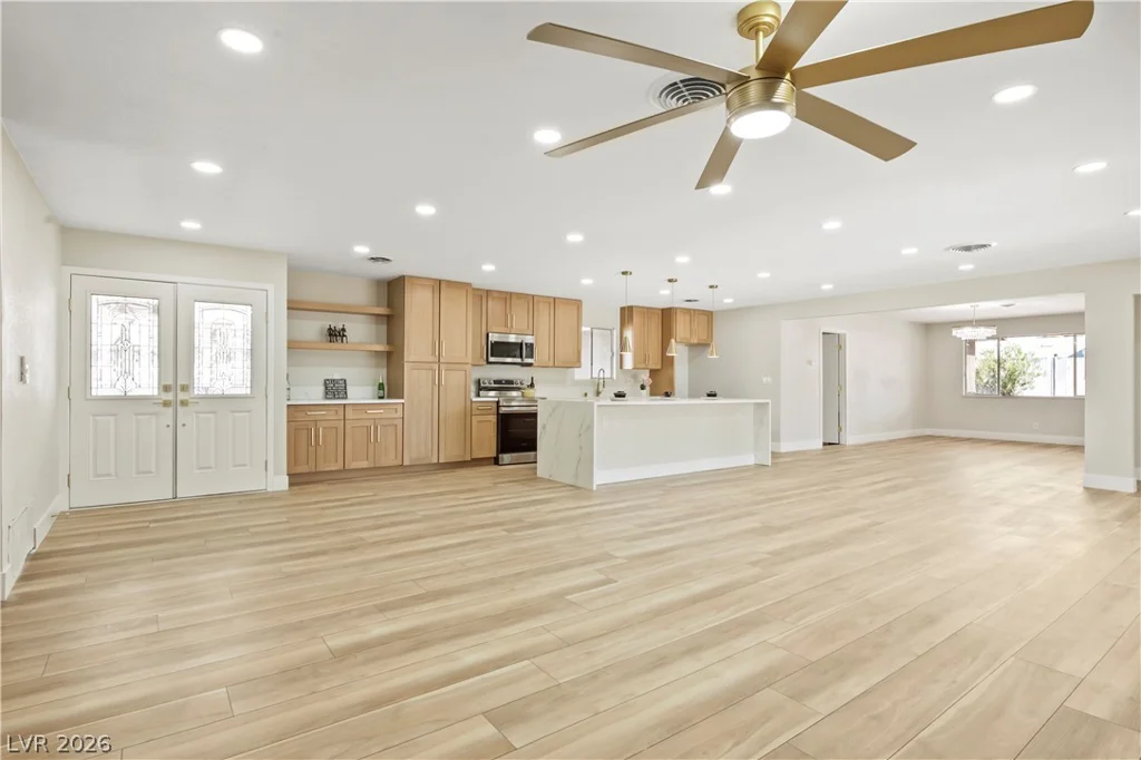 4638 Corral, Las Vegas, NV 89119