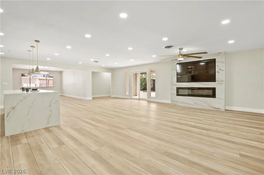 4638 Corral, Las Vegas, NV 89119