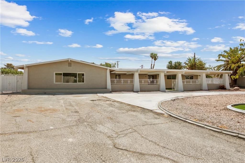 4638 Corral, Las Vegas, NV 89119